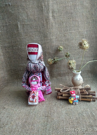 Русская традиционная текстильная кукла